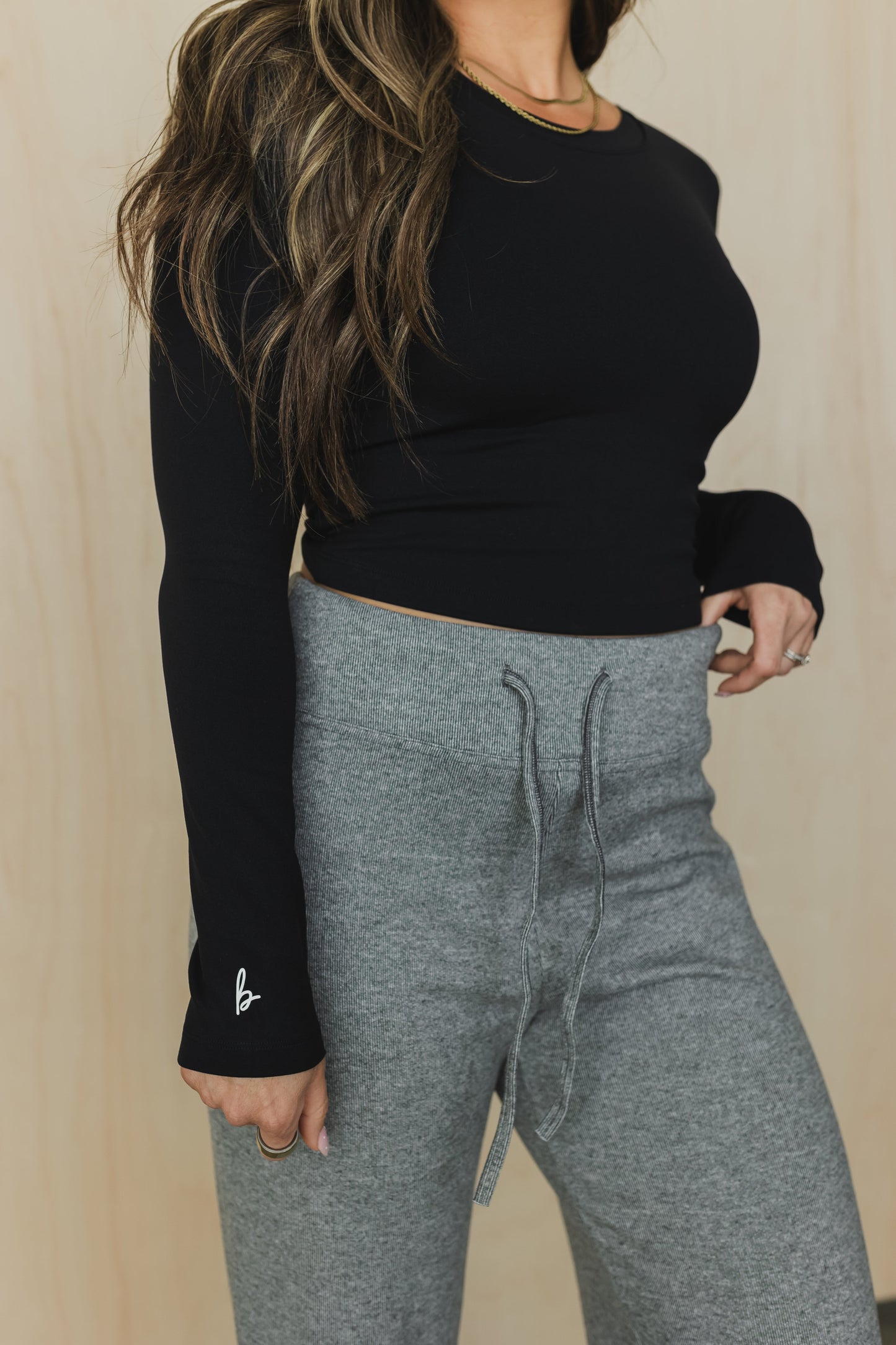 Annabelle Long Sleeve with Built-In Bra – Sleek Support Top for Everyday Comfort